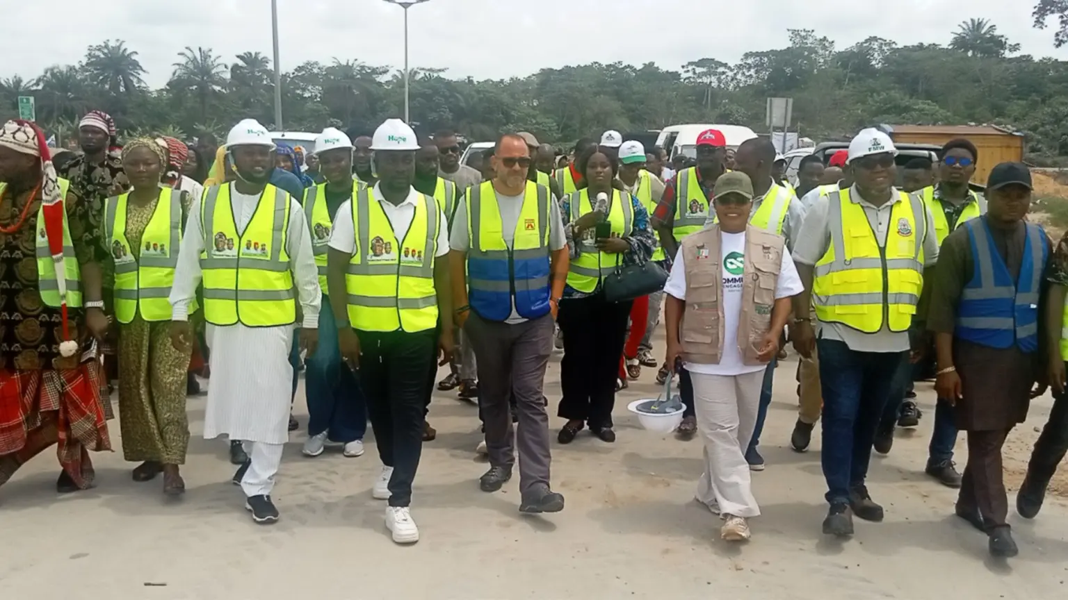 South-South youths inspect Lagos-Calabar Highway Sections 3 A&B, dismiss false narratives